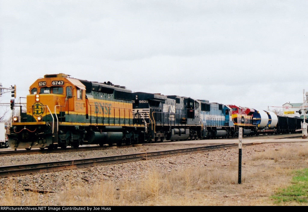 BNSF 6747 East